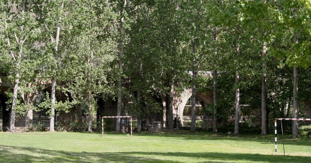 Hostel El Lago, Caceres 哈赖斯德拉韦拉 外观 照片
