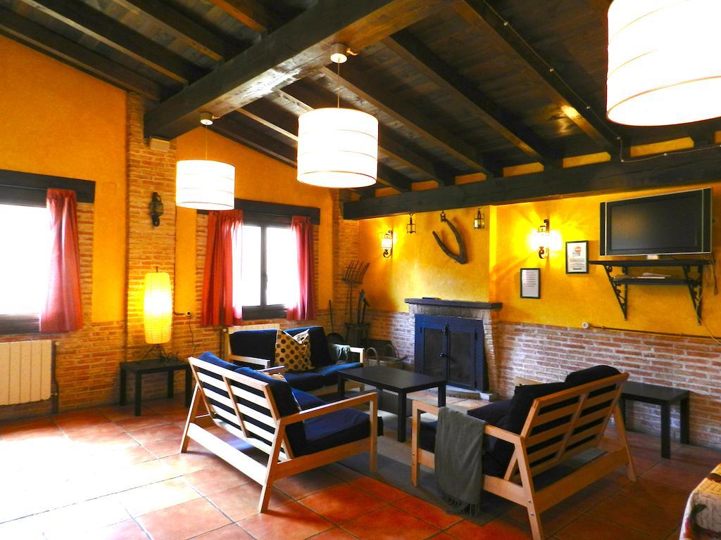 Hostel El Lago, Caceres 哈赖斯德拉韦拉 外观 照片