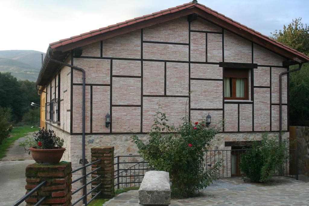 Hostel El Lago, Caceres 哈赖斯德拉韦拉 外观 照片